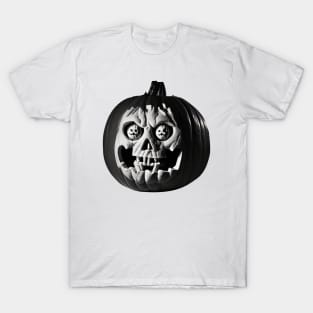 a Eerie Halloween pumpkin carving T-Shirt